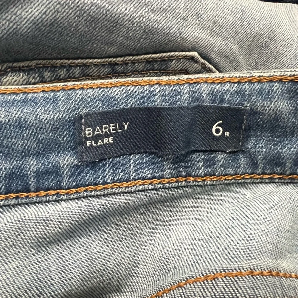 JJill Barely Flare jeans, misses 6, EUC - Picture 7 of 16